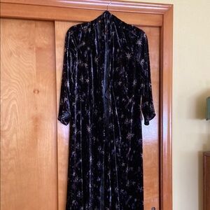Johnny Was Black Velvet Star Pattern duster coat  and matching bag set